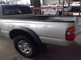 2003 TOYOTA TACOMA, SILVER, PRE-RUNNER MODEL, EXTD CAB, 3.4L, AT, 2WD.  
Z25222